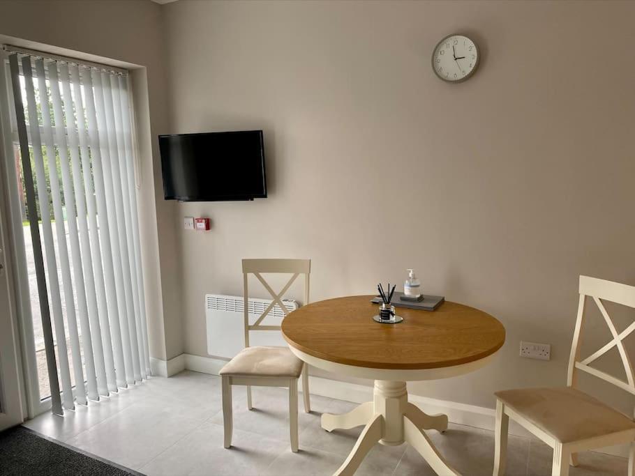 Erne Getaway No.8 Brand New 1 Bed Apartment Enniskillen Luaran gambar