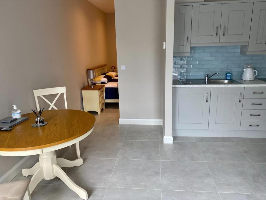 Erne Getaway No.8 Brand New 1 Bed Apartment Enniskillen Luaran gambar