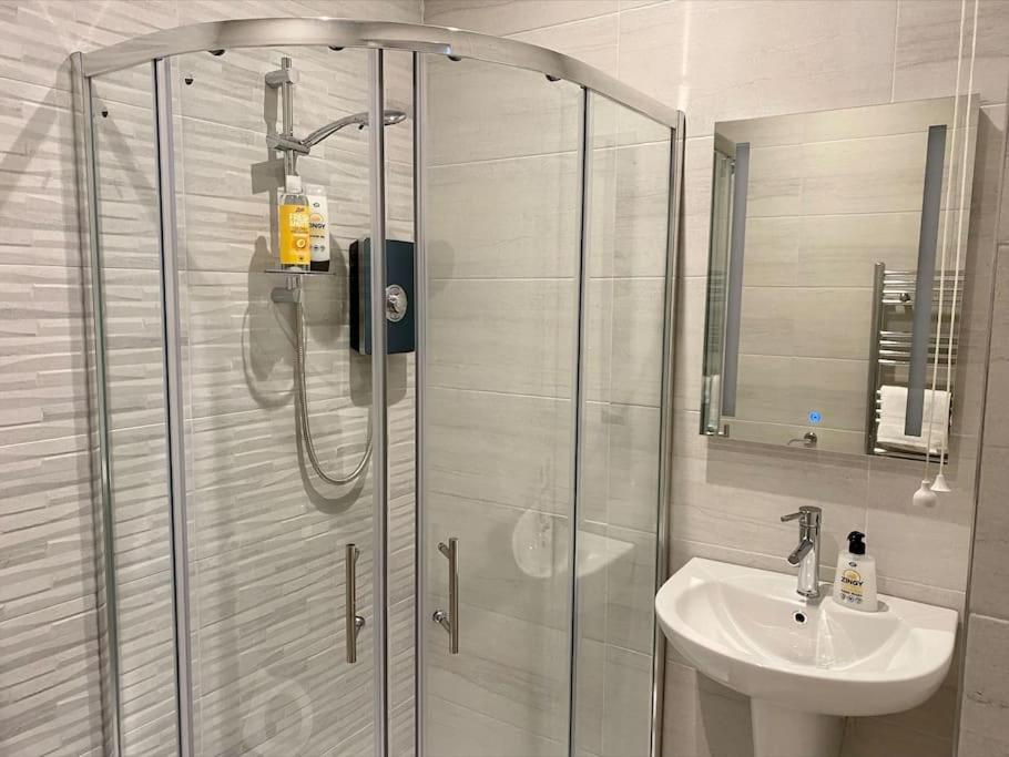 Erne Getaway No.8 Brand New 1 Bed Apartment Enniskillen Luaran gambar